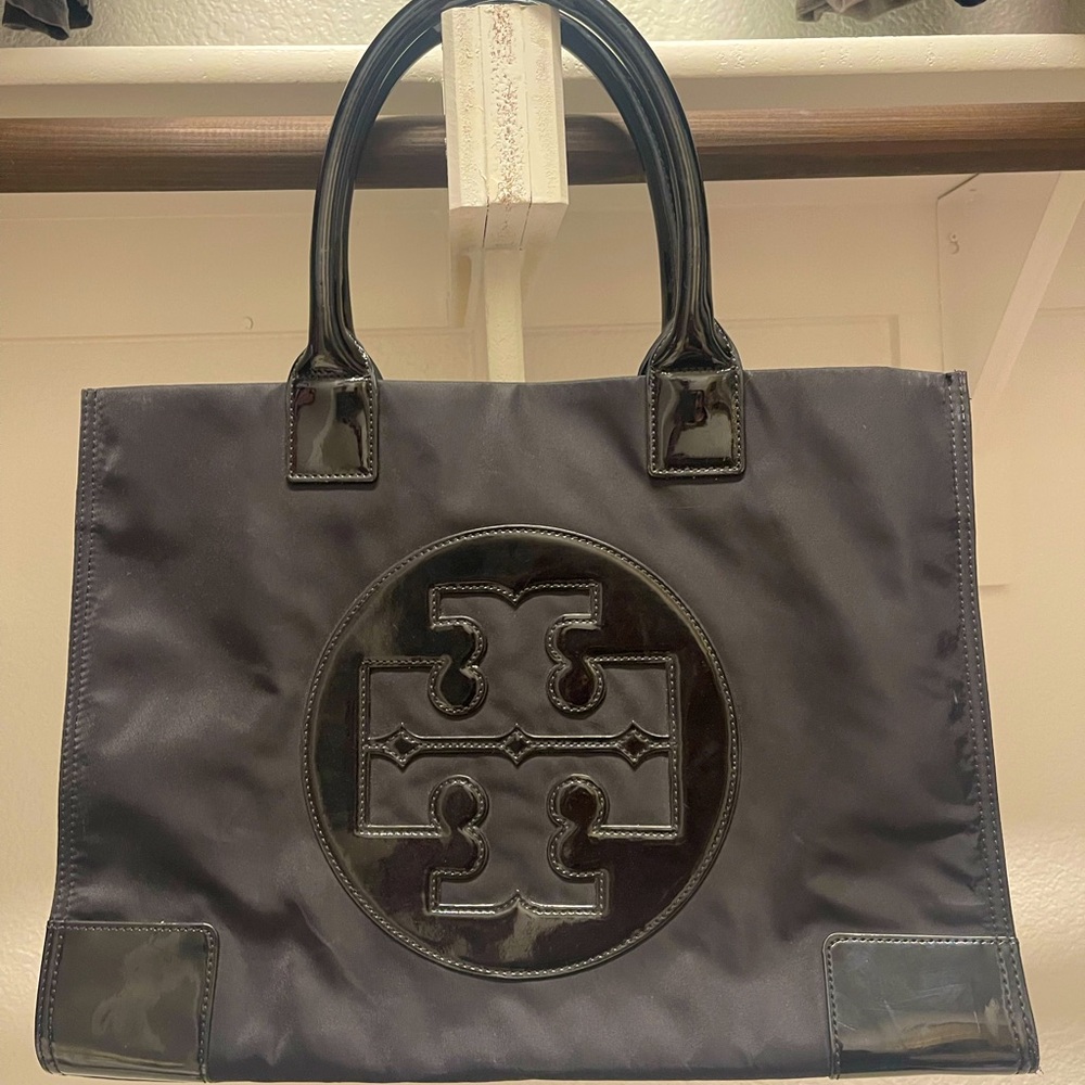 TORY BURCH ELLA PATENT TOTE BAG